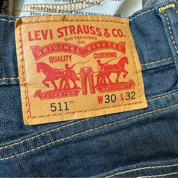 Levi's 511 Men's Slim Fit Jeans Size 30 X 32 Dark Wash - Picture 4 of 8